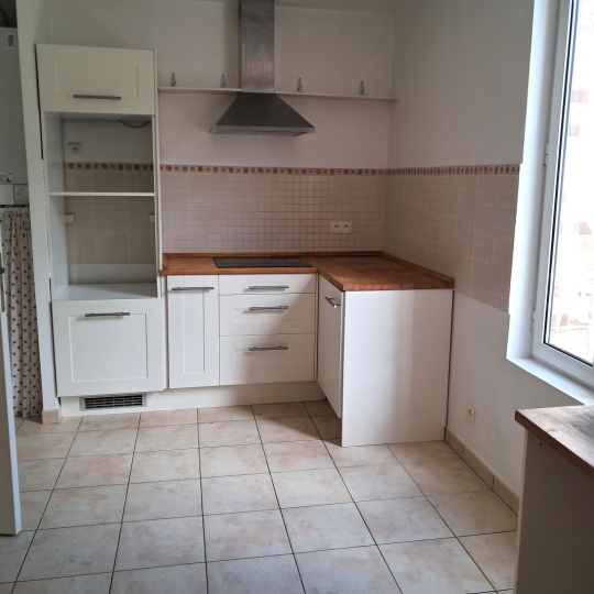  REPUBLIQUE IMMOBILIER : Maison / Villa | SENS (89100) | 102 m2 | 895 € 