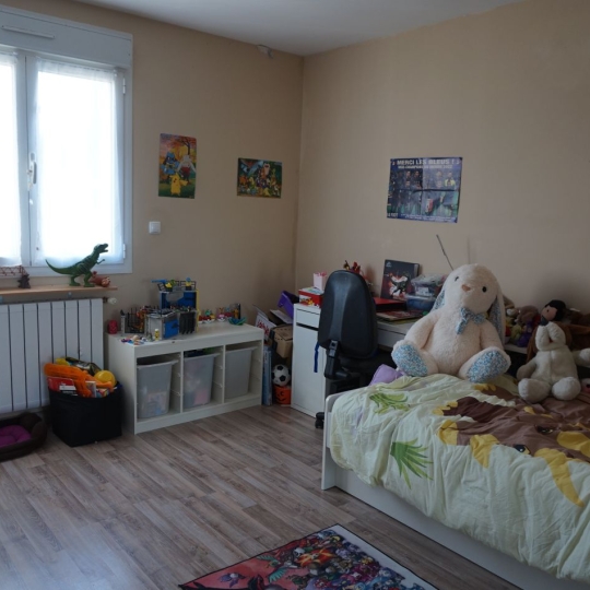 REPUBLIQUE IMMOBILIER : Appartement | SENS (89100) | 97 m2 | 780 € 