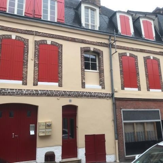  REPUBLIQUE IMMOBILIER : Appartement | JOIGNY (89300) | 68 m2 | 385 € 