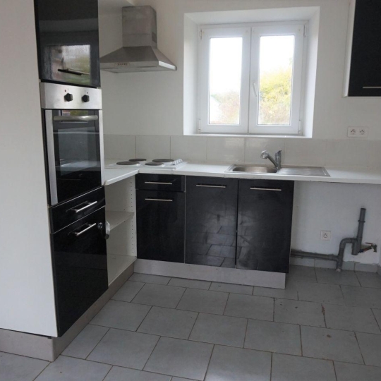  REPUBLIQUE IMMOBILIER : Appartement | MALAY-LE-GRAND (89100) | 82 m2 | 640 € 