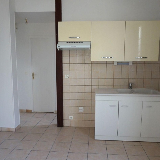  REPUBLIQUE IMMOBILIER : Appartement | SENS (89100) | 42 m2 | 590 € 