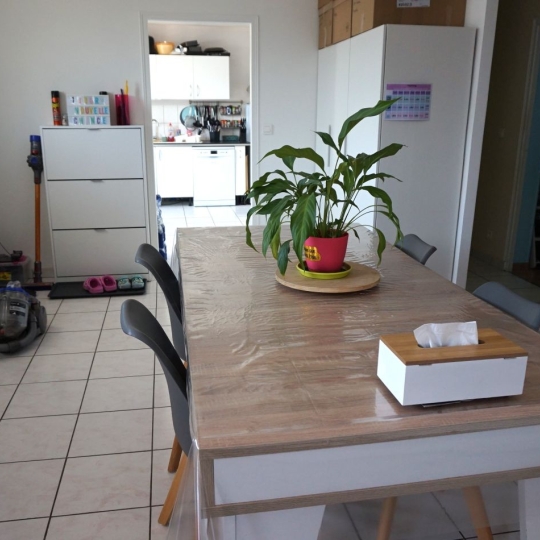  REPUBLIQUE IMMOBILIER : Appartement | SENS (89100) | 99 m2 | 780 € 