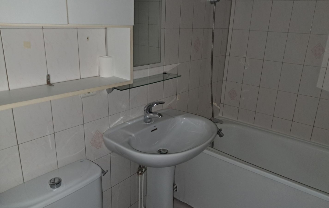 REPUBLIQUE IMMOBILIER : Appartement | SENS (89100) | 38 m2 | 440 € 