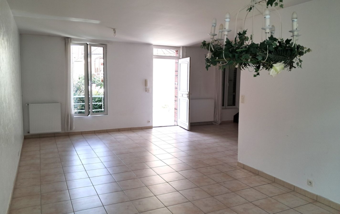 REPUBLIQUE IMMOBILIER : Maison / Villa | SENS (89100) | 102 m2 | 895 € 