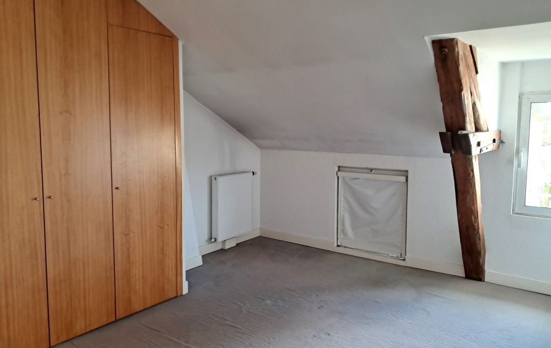 REPUBLIQUE IMMOBILIER : Maison / Villa | SENS (89100) | 102 m2 | 895 € 