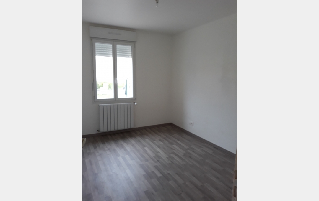 REPUBLIQUE IMMOBILIER : Maison / Villa | SENS (89100) | 90 m2 | 830 &euro; 