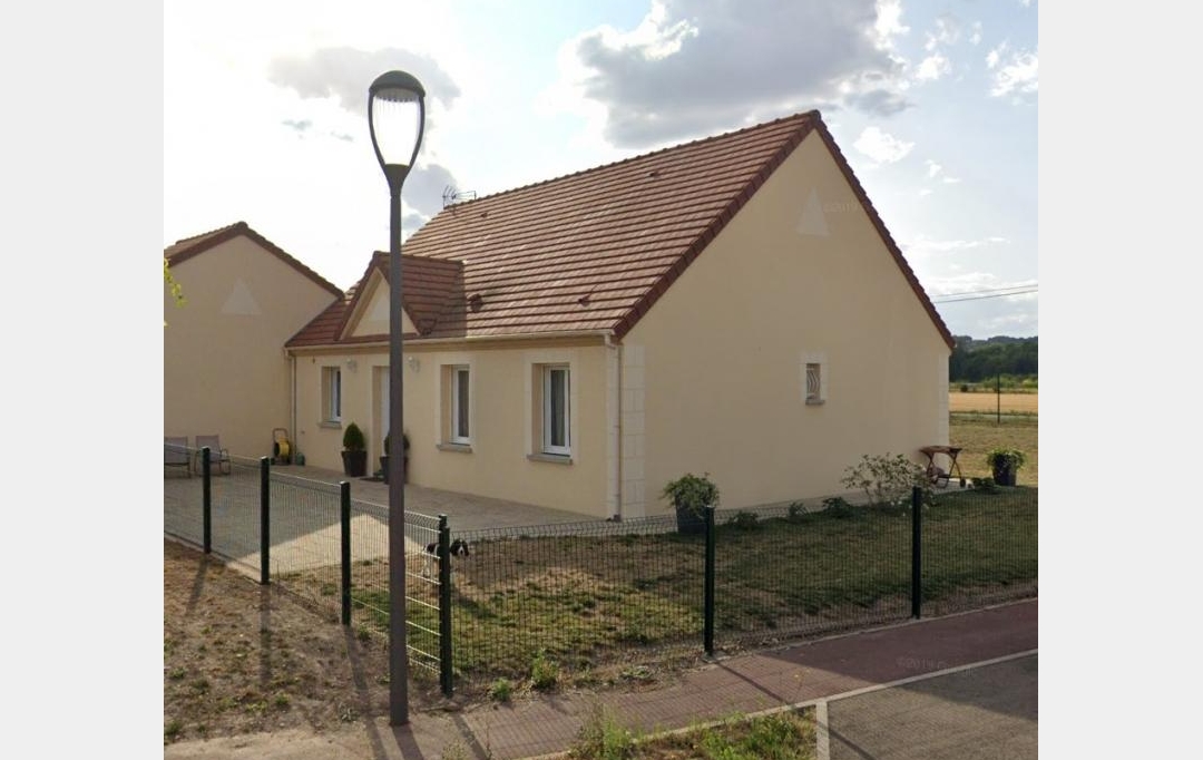 REPUBLIQUE IMMOBILIER : Maison / Villa | SENS (89100) | 90 m2 | 830 &euro; 