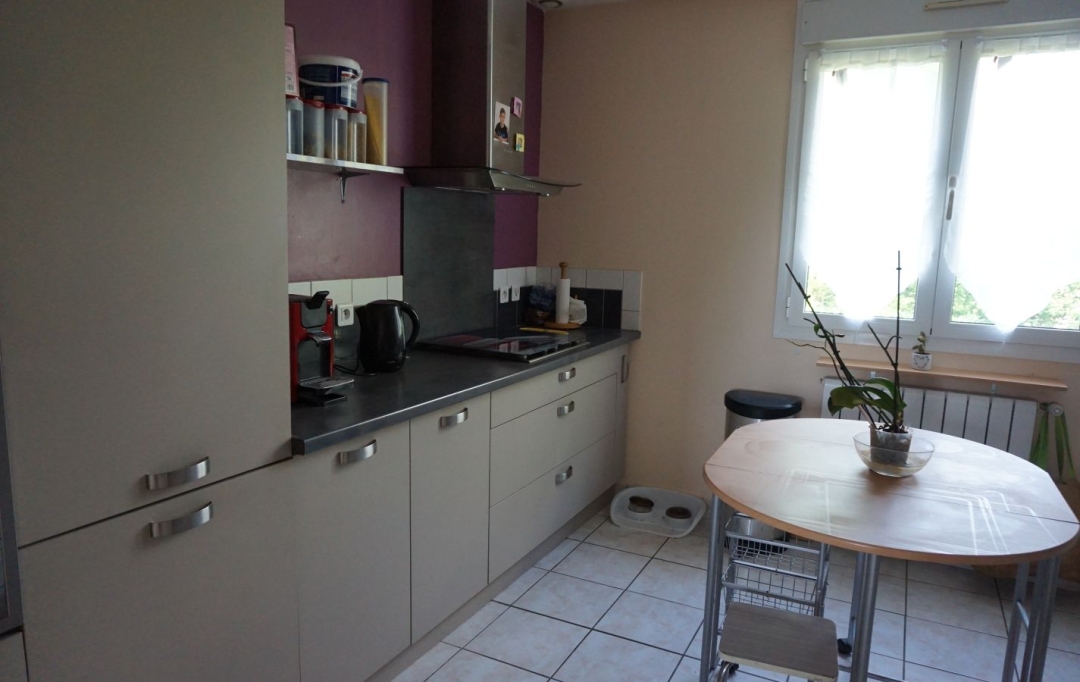 REPUBLIQUE IMMOBILIER : Appartement | SENS (89100) | 97 m2 | 780 € 