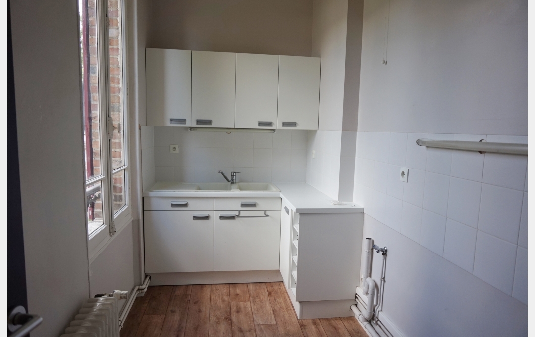 REPUBLIQUE IMMOBILIER : Appartement | SENS (89100) | 75 m2 | 725 € 