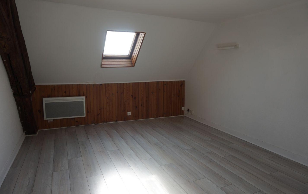 REPUBLIQUE IMMOBILIER : Appartement | SENS (89100) | 33 m2 | 410 € 