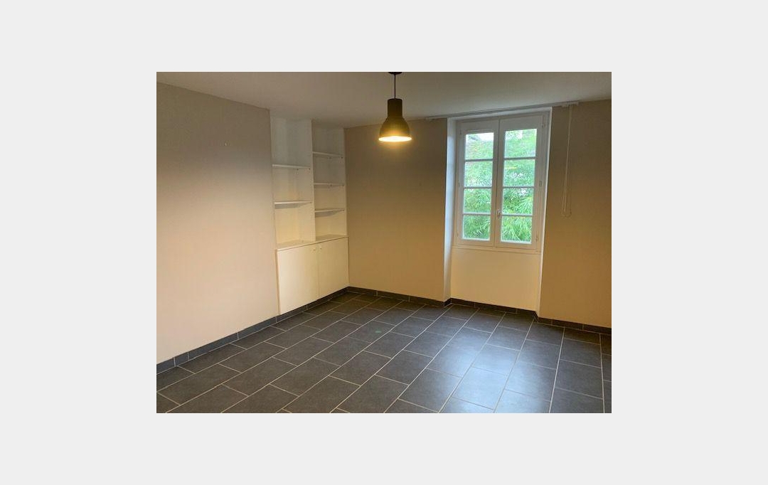 REPUBLIQUE IMMOBILIER : Appartement | JOIGNY (89300) | 48 m2 | 480 € 