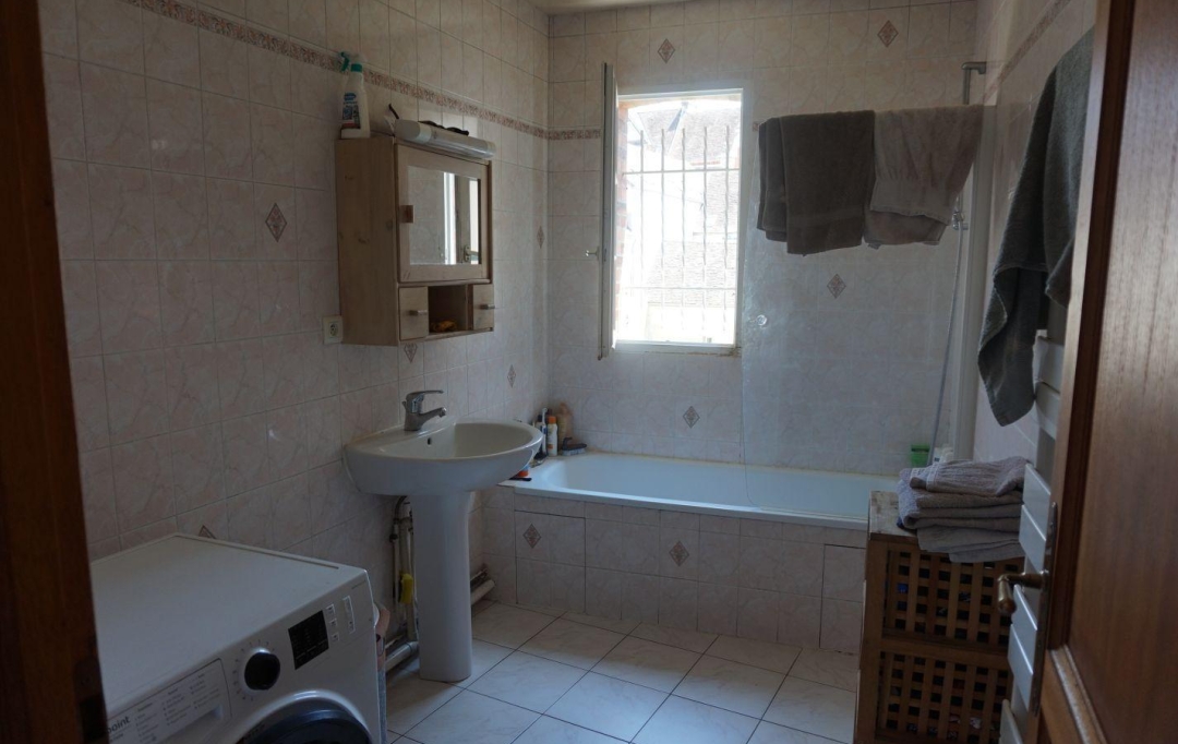 REPUBLIQUE IMMOBILIER : Apartment | SENS (89100) | 83 m2 | 760 € 
