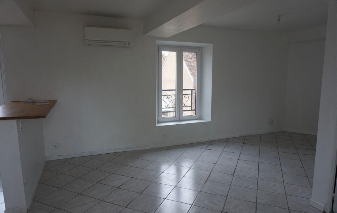 REPUBLIQUE IMMOBILIER : Appartement | MALAY-LE-GRAND (89100) | 82 m2 | 640 € 