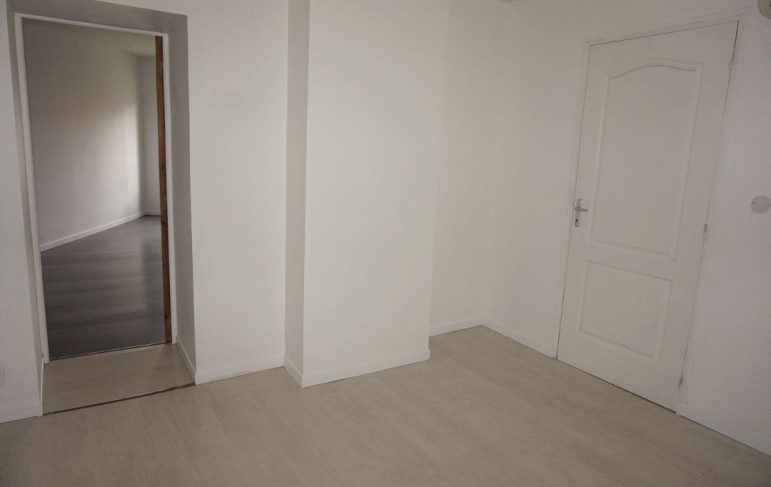 REPUBLIQUE IMMOBILIER : Appartement | MALAY-LE-GRAND (89100) | 82 m2 | 640 € 