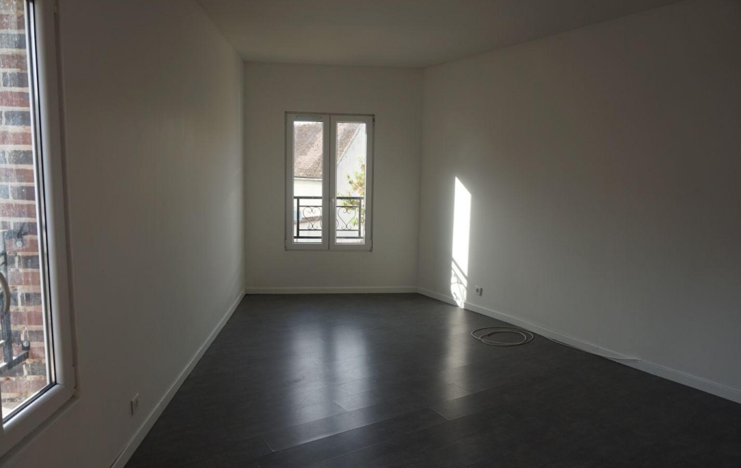 REPUBLIQUE IMMOBILIER : Appartement | MALAY-LE-GRAND (89100) | 82 m2 | 640 € 