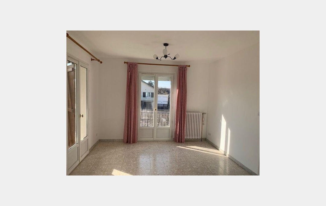 REPUBLIQUE IMMOBILIER : House | MAILLOT (89100) | 119 m2 | 1 150 &euro; 
