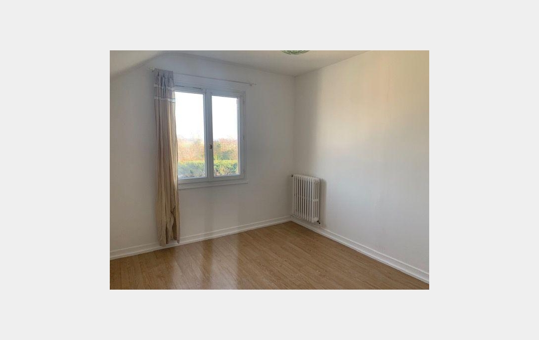 REPUBLIQUE IMMOBILIER : House | MAILLOT (89100) | 119 m2 | 1 150 &euro; 