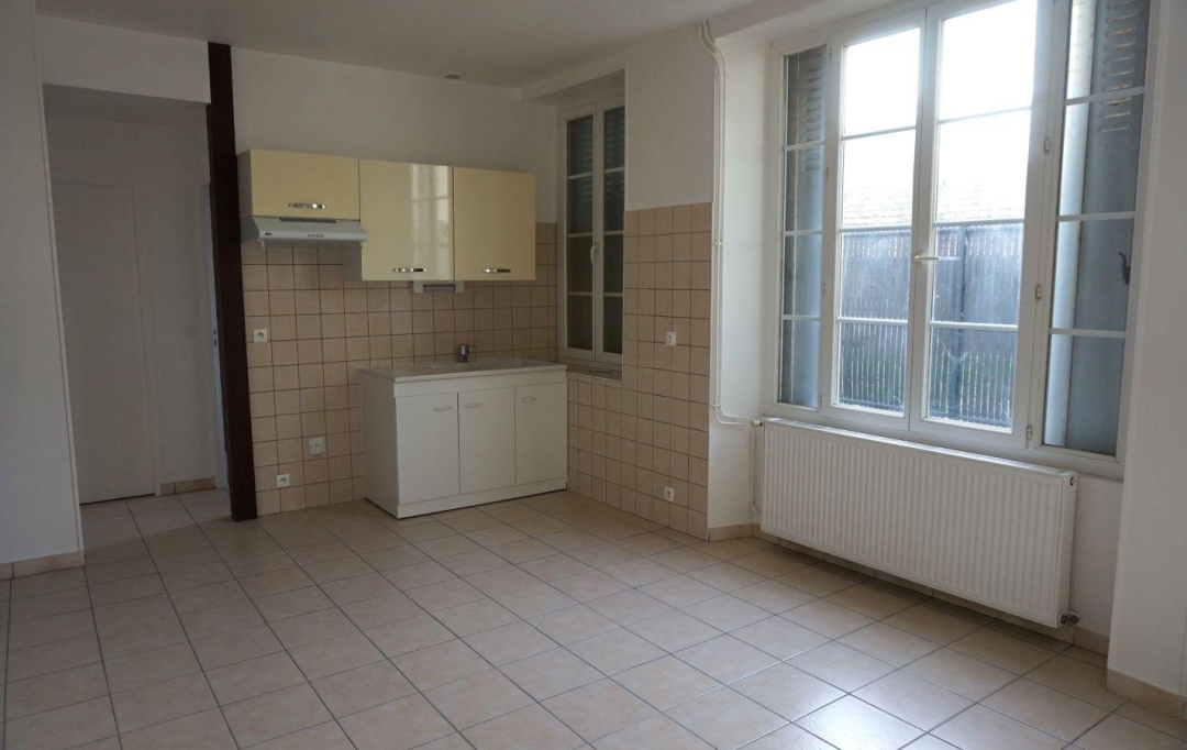 REPUBLIQUE IMMOBILIER : Appartement | SENS (89100) | 42 m2 | 590 € 