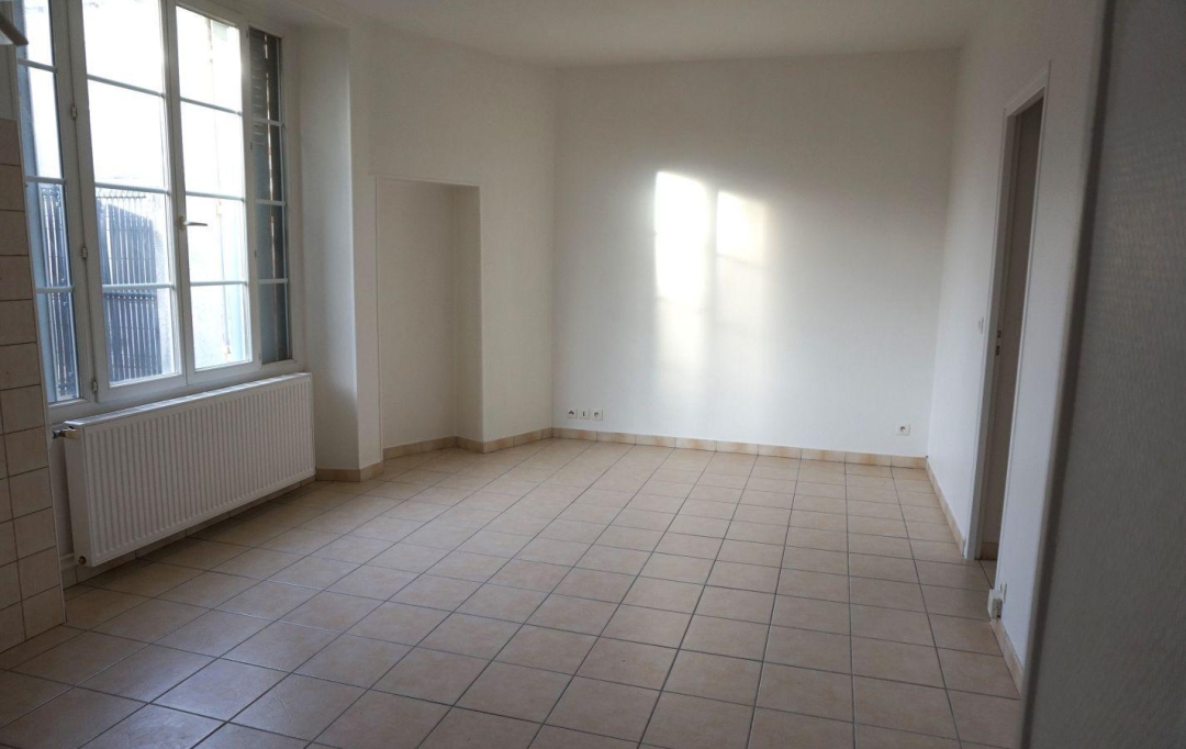 REPUBLIQUE IMMOBILIER : Appartement | SENS (89100) | 42 m2 | 590 € 