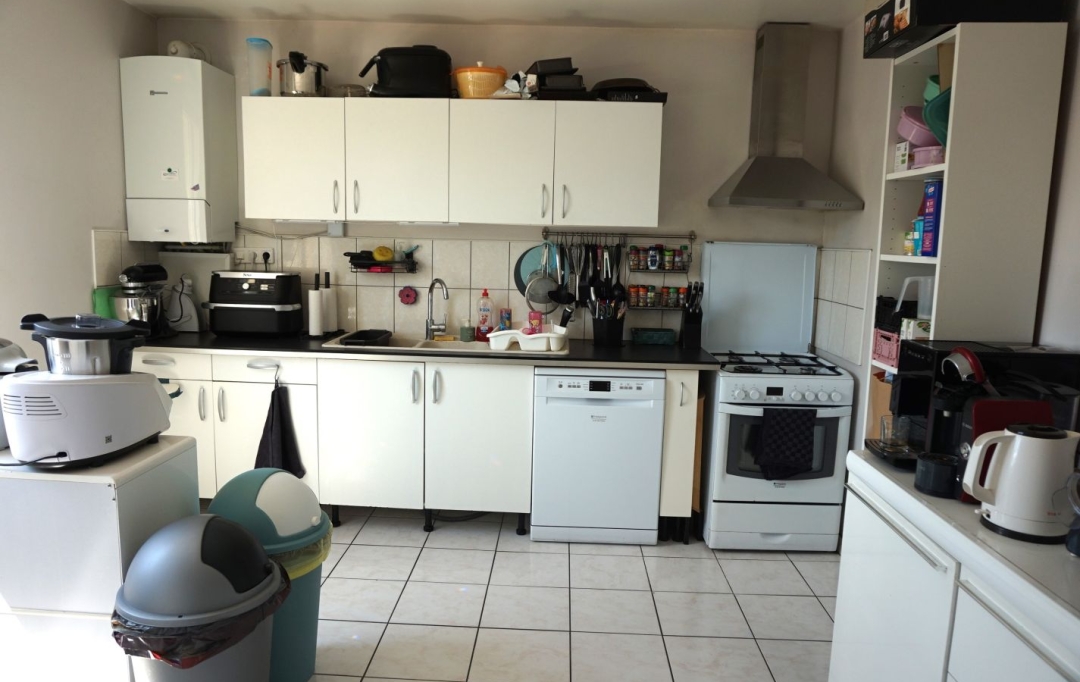 REPUBLIQUE IMMOBILIER : Appartement | SENS (89100) | 99 m2 | 780 € 