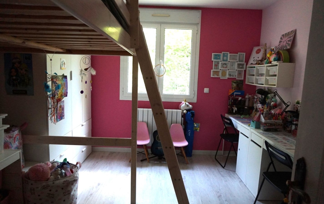 REPUBLIQUE IMMOBILIER : Appartement | SENS (89100) | 99 m2 | 780 € 