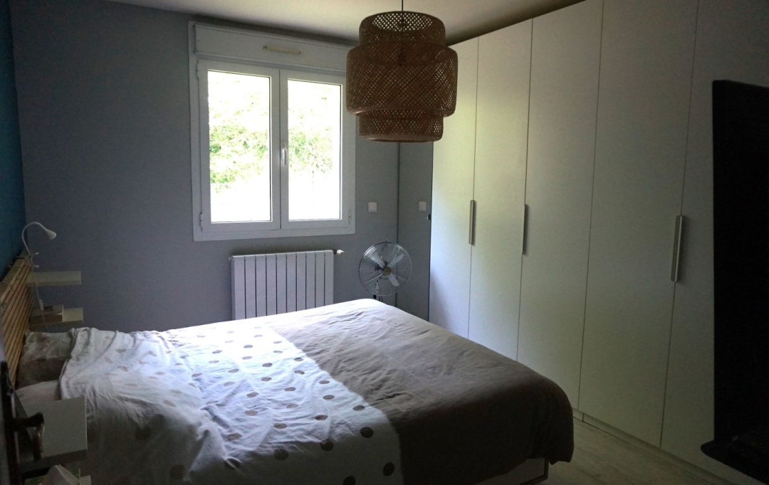 REPUBLIQUE IMMOBILIER : Appartement | SENS (89100) | 99 m2 | 780 € 