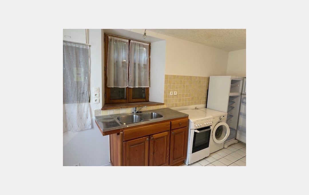 REPUBLIQUE IMMOBILIER : Maison / Villa | SAINT-ROMAIN-LE-PREUX (89116) | 50 m2 | 475 € 