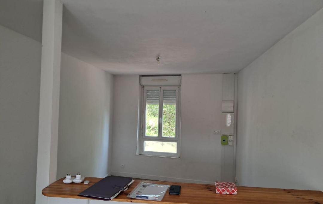 REPUBLIQUE IMMOBILIER : Apartment | SENS (89100) | 40 m2 | 518 € 