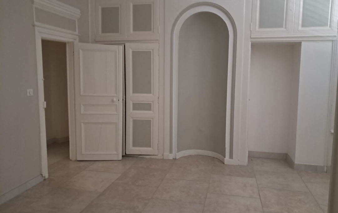 REPUBLIQUE IMMOBILIER : Appartement | SENS (89100) | 92 m2 | 1 055 &euro; 