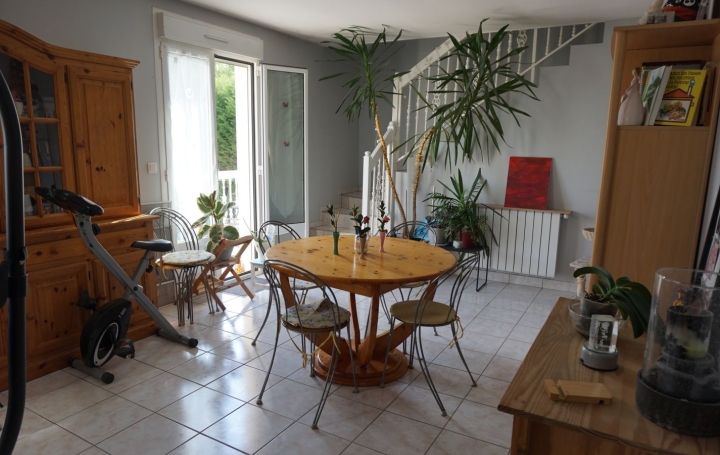  REPUBLIQUE IMMOBILIER Appartement | SENS (89100) | 97 m2 | 780 € 