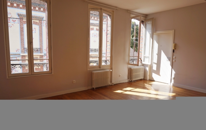 Appartement P3   SENS  75 m2 755 € 